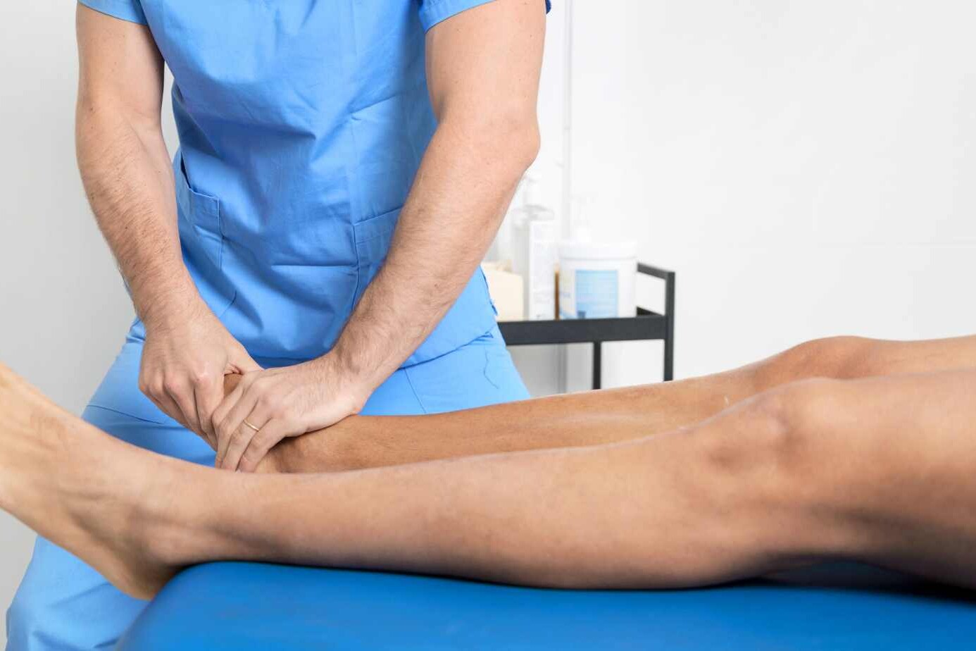 CRPS Treatment: Physical Therapy Solutions 2 CRPS Treatment Physical Therapy Solutions uai