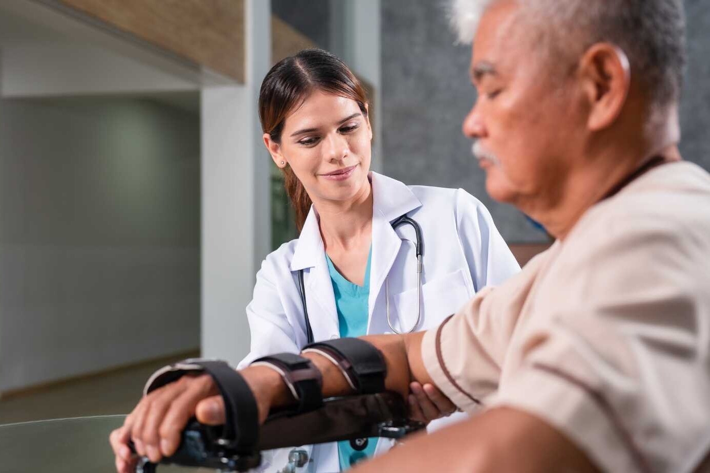 Effective Treatments for Ischemic Stroke: Modern Approaches 10 treatment for ischemic stroke by best neurologist