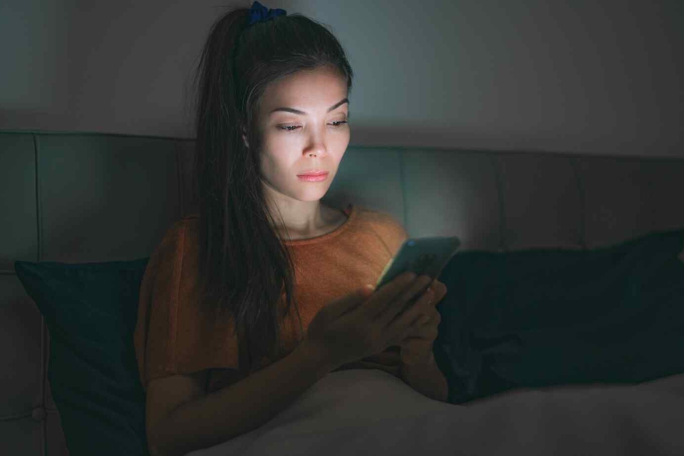 Impact of Smartphone Use on Sleep Patterns 6 sleep disorder treatment