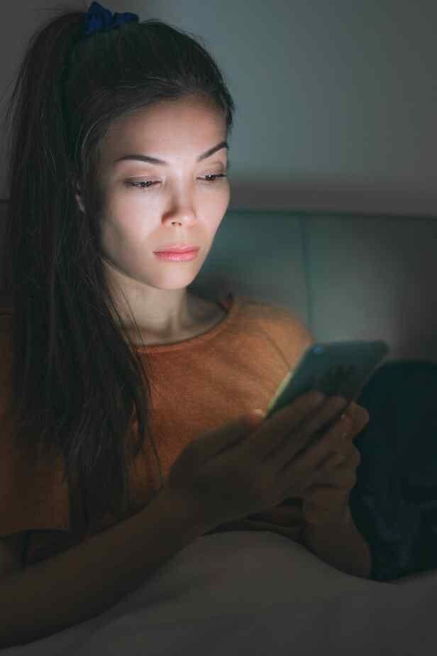 Impact of Smartphone Use on Sleep Patterns 1 sleep disorder treatment