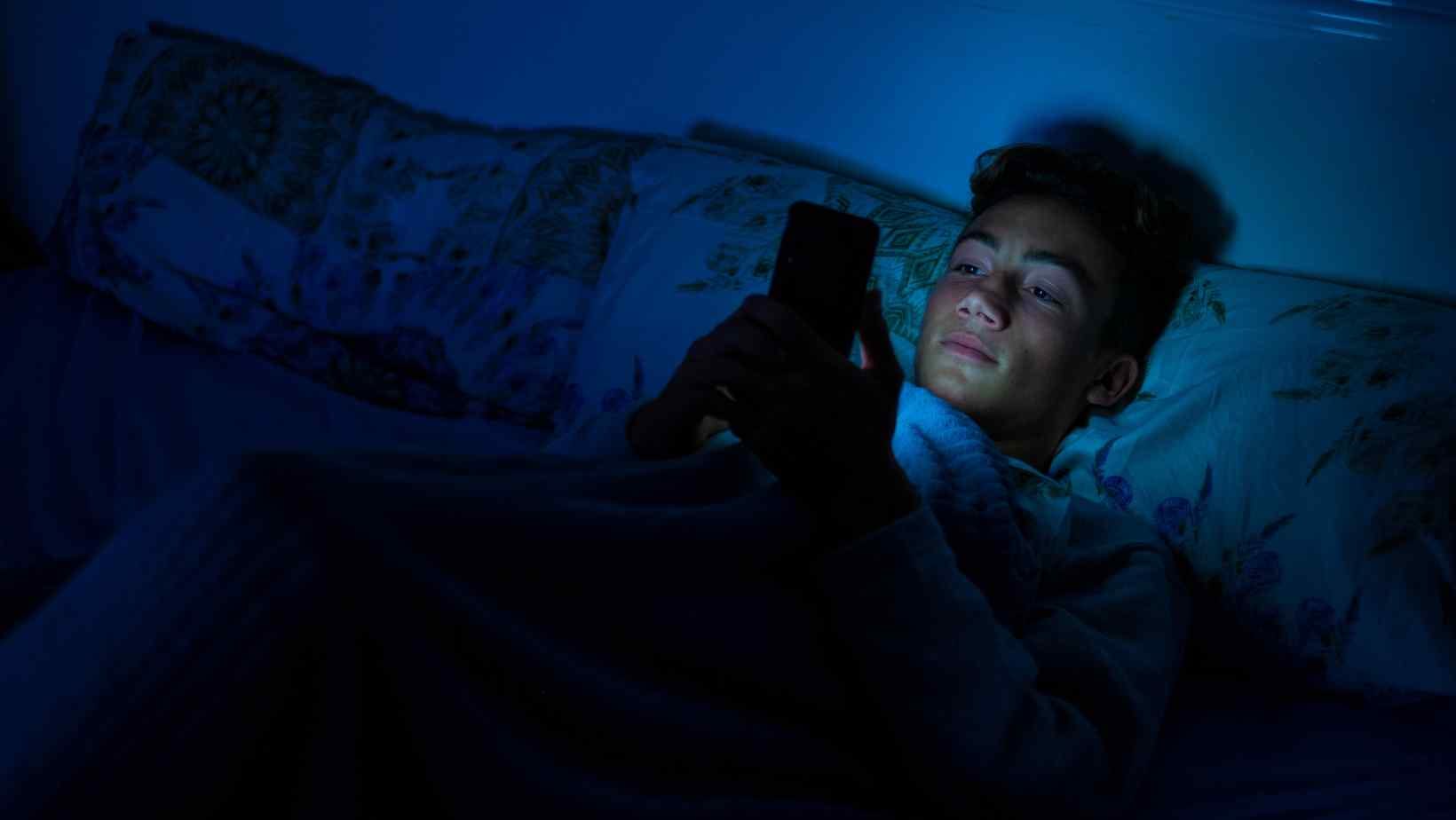 Impact of Smartphone Use on Sleep Patterns