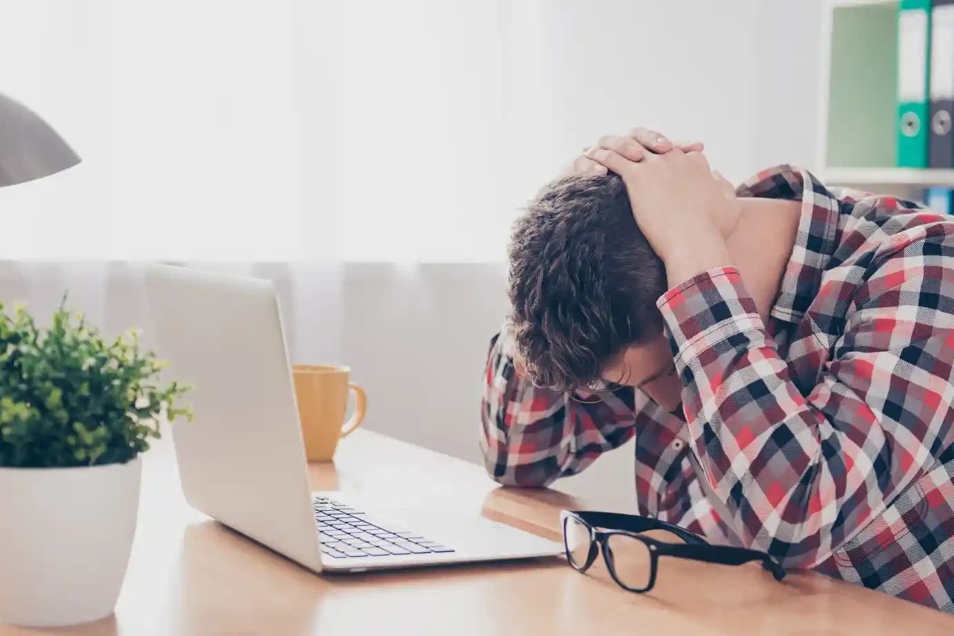 Migraine vs. Chronic Migraine: Understanding the Difference 10 chronic migraines_