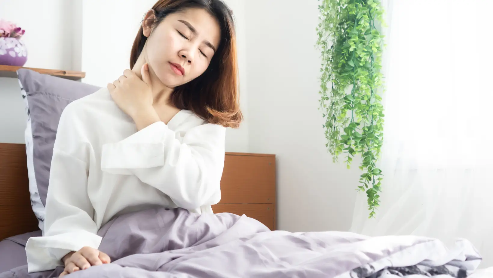 Waking Up With Neck Pain: Why It Happens and How to Fix It 9 waking up with neck pain